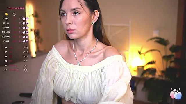 Snapshot of bryk_elise chatting on October 16, 9:56 am bryk elise online show from October 16, 9:56 am