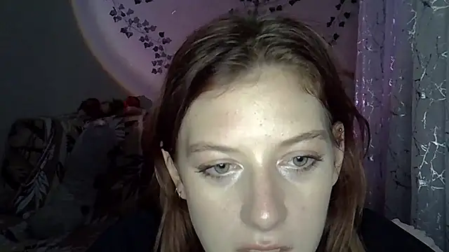 Lily Ember online show from November 25, 7:04 pm