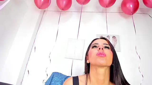 Snapshot of cattaleya_villalobos chatting on October 16, 7:16 pm cattaleya villalobos online show from October 16, 7:16 pm