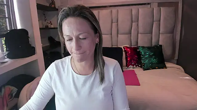 Charlot milf online show from October 4, 12:22 pm