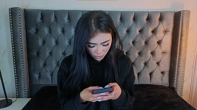 Anya Belth online show from April 17, 9:50 pm