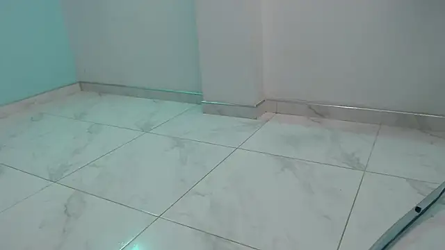 eladyrous98 online show from December 3, 1:57 pm