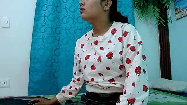 eladyrous98 online show from September 28, 4:01 pm