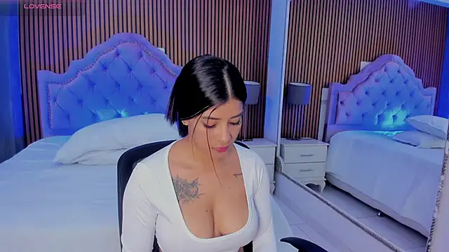 SelenaStonne online show from October 5, 8:47 pm