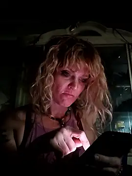 UpInTheStars online show from January 13, 9:19 pm