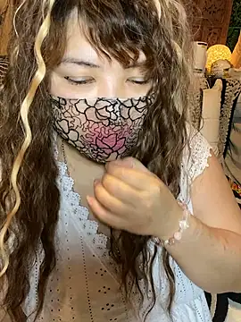 xoxLILxMELOxox online show from October 3, 4:56 pm