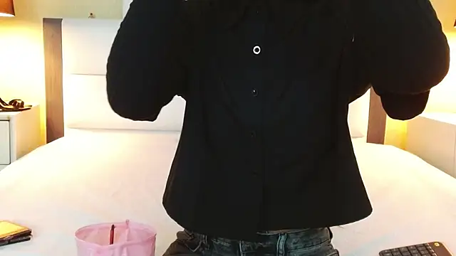 AllyPretty- online show from June 13, 10:34 am