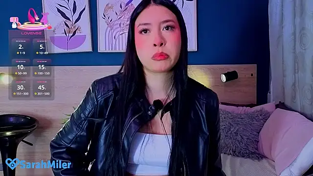 SarahMiler  online show from April 2, 1:41 pm