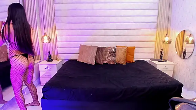 VictoriaaBlair online show from April 20, 7:28 pm