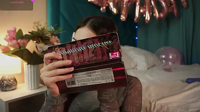 ywixos online show from February 27, 2:50 pm