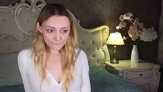 Snapshot of CindyFors chatting on September 13, 8:39 pm CindyFors online show from September 13, 8:39 pm