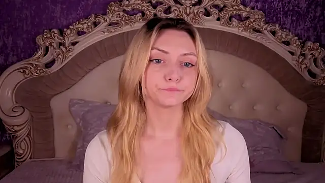 Snapshot of CindyFors chatting on September 20, 8:51 pm CindyFors online show from September 20, 8:51 pm