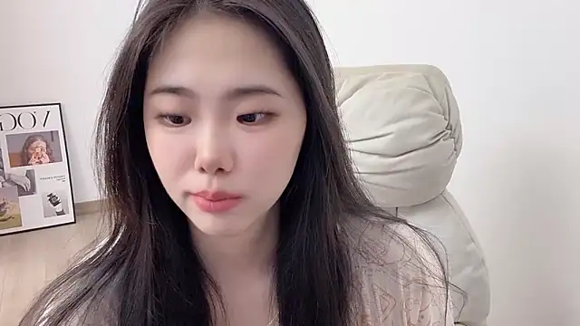 suki-1 online show from June 1, 9:33 am