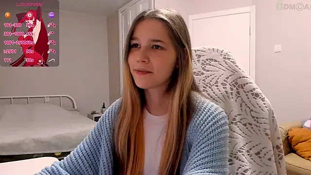 Snapshot of ValerieBubbles chatting on October 8, 4:33 pm ValerieBubbles online show from October 8, 4:33 pm