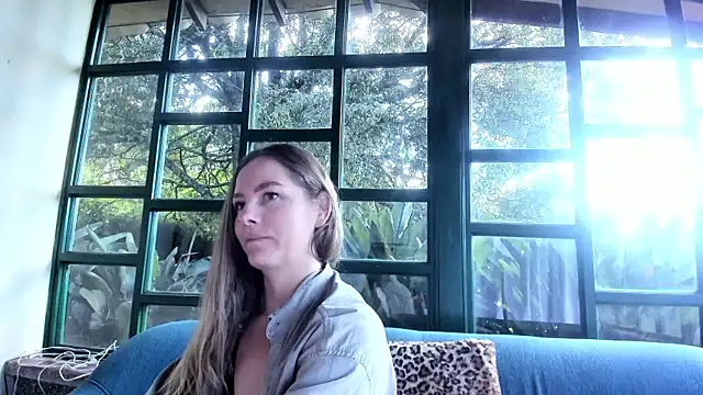 Angiehuston1 online show from April 20, 2:09 pm