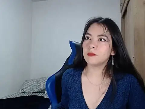 EloiseJun online show from January 9, 4:28 am