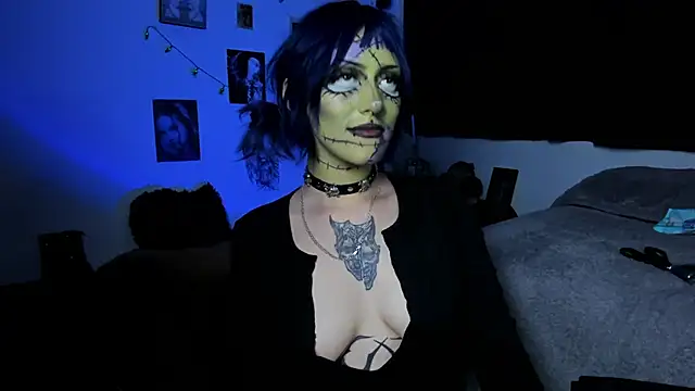 kattusauruss online show from October 28, 3:34 am