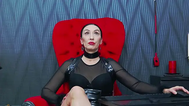 MistressDora online show from January 14, 7:02 am