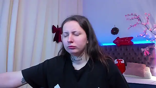 LilaVame online show from December 14, 11:32 pm