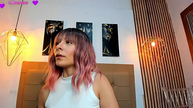 Snapshot of alesziarose chatting on September 17, 8:07 pm alesziarose online show from September 17, 8:07 pm