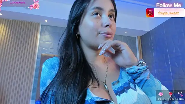 Snapshot of freyja_sweet_ chatting on September 9, 1:33 pm freyja sweet  online show from September 9, 1:33 pm