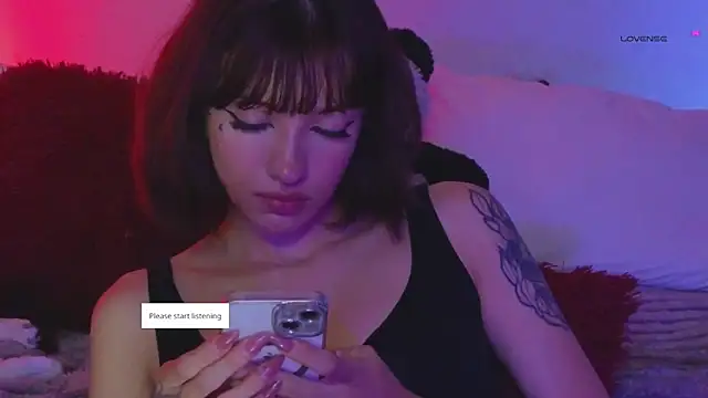 Moonlightt 21 online show from May 22, 10:41 pm