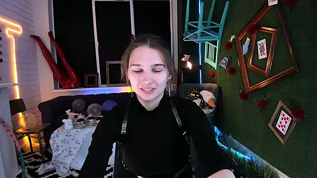 Snapshot of TessaMill chatting on September 26, 5:38 am TessaMill online show from September 26, 5:38 am