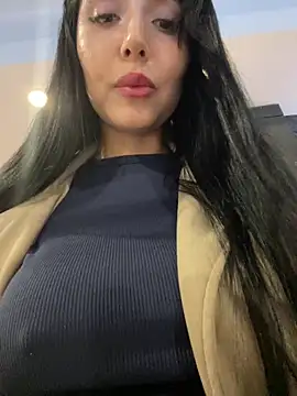 Snapshot of oh_nina chatting on October 1, 11:53 pm oh nina online show from October 1, 11:53 pm