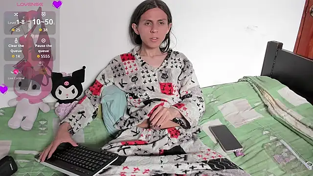 Petite-Goth online show from May 13, 7:30 pm