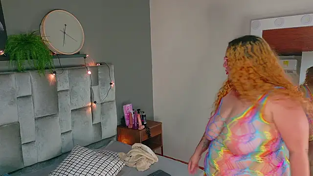 JenaCooper  online show from December 4, 7:58 pm