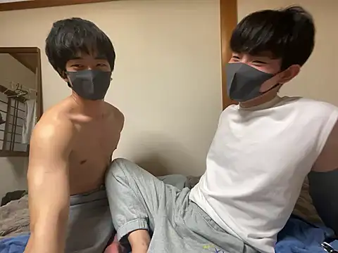 kntoo online show from April 12, 9:01 am