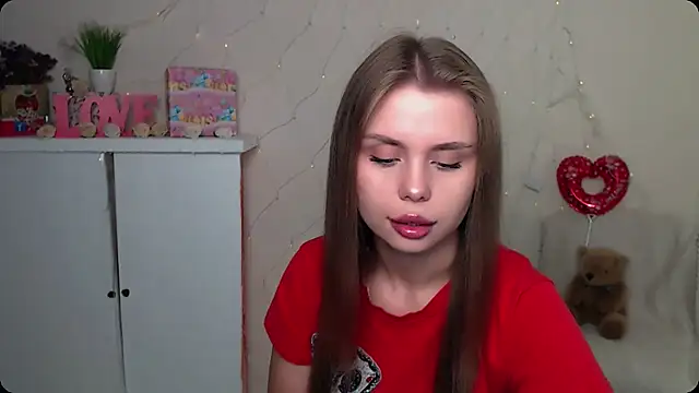 Snapshot of OceanicDawn chatting on September 10, 6:13 am OceanicDawn online show from September 10, 6:13 am