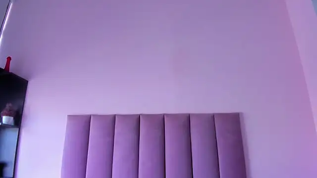 Snapshot of violet_myerrs chatting on September 13, 1:08 pm violet myerrs online show from September 13, 1:08 pm