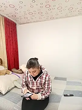 queemking online show from March 9, 8:12 pm