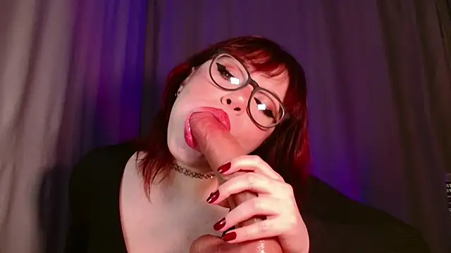 WendyCherryy online show from June 14, 2:39 pm