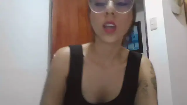 Roselingalvis13 online show from March 12, 3:20 am