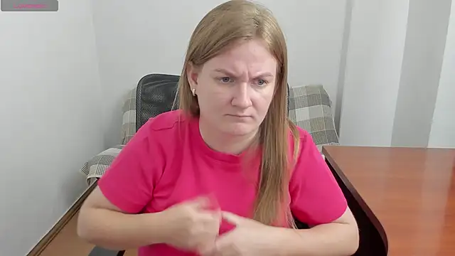 Alisha Skyes online show from October 1, 4:01 pm