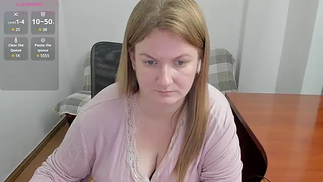 Alisha Skyes online show from October 8, 3:38 pm