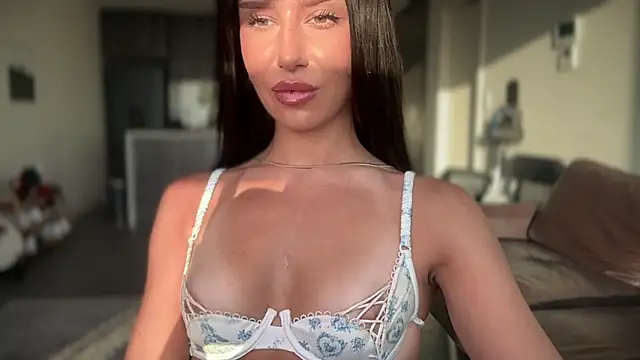 Snapshot of shy_Colette chatting on October 16, 7:33 am shy Colette online show from October 16, 7:33 am