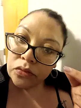 Jazzythorn88 online show from July 19, 8:38 am