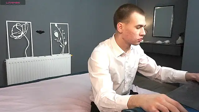 Garden of Eden  online show from February 18, 4:11 am