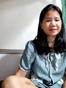 Snapshot of Maria2299 chatting on October 9, 4:33 pm Maria2299 online show from October 9, 4:33 pm