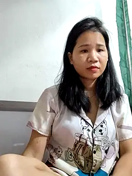 Snapshot of Maria2299 chatting on October 4, 4:11 pm Maria2299 online show from October 4, 4:11 pm