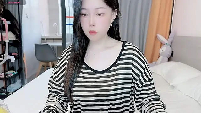 Snapshot of Bella_Ava chatting on October 17, 6:16 am Bella Ava online show from October 17, 6:16 am