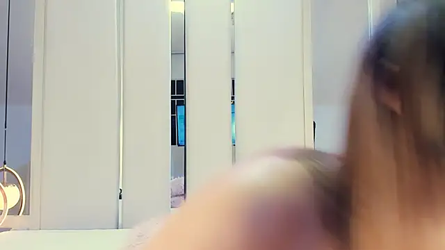 VesperVelvet online show from September 15, 9:22 pm