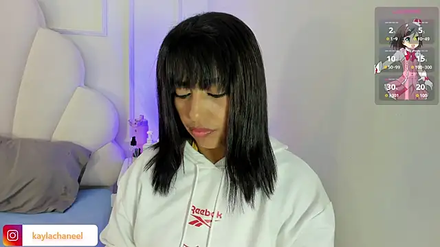 Kaylachannell online show from June 4, 3:34 am