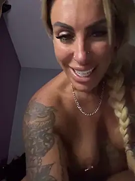 poppyinga1 online show from October 24, 11:23 pm