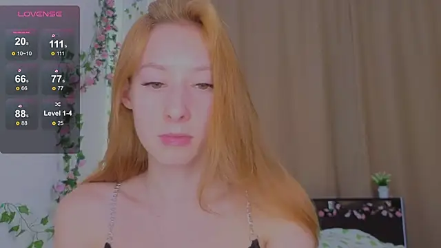Snapshot of Candy_Flosse chatting on September 27, 8:43 am Candy Flosse online show from September 27, 8:43 am