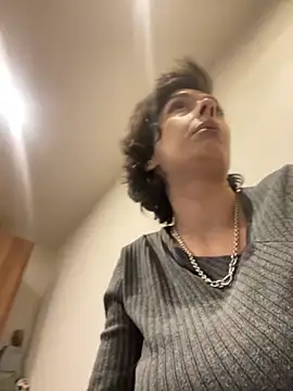 Piggiteablacktea online show from November 17, 11:38 pm