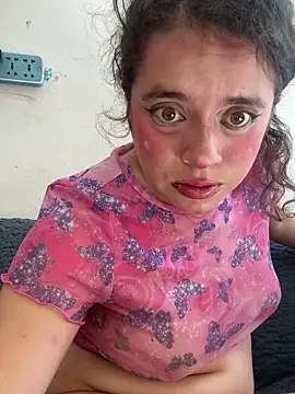 Lucy YupiSweet online show from November 19, 4:51 pm